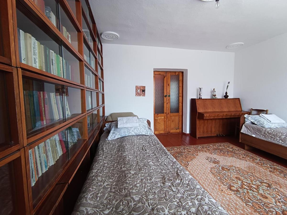Bokonbayevo Meerim Guest House מראה חיצוני תמונה