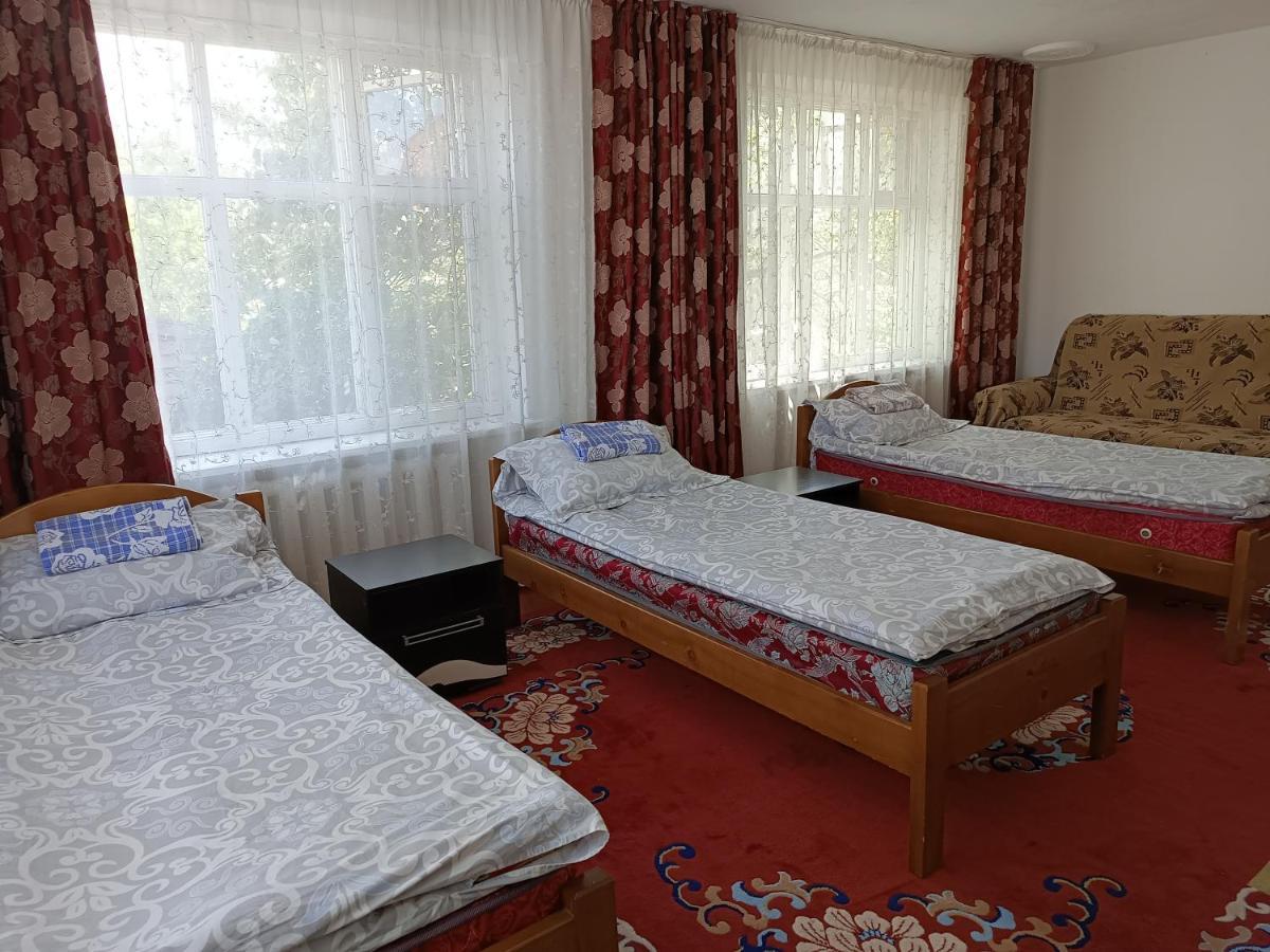 Bokonbayevo Meerim Guest House מראה חיצוני תמונה