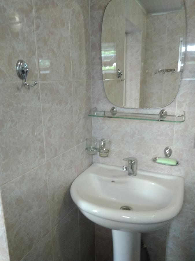 Bokonbayevo Meerim Guest House מראה חיצוני תמונה