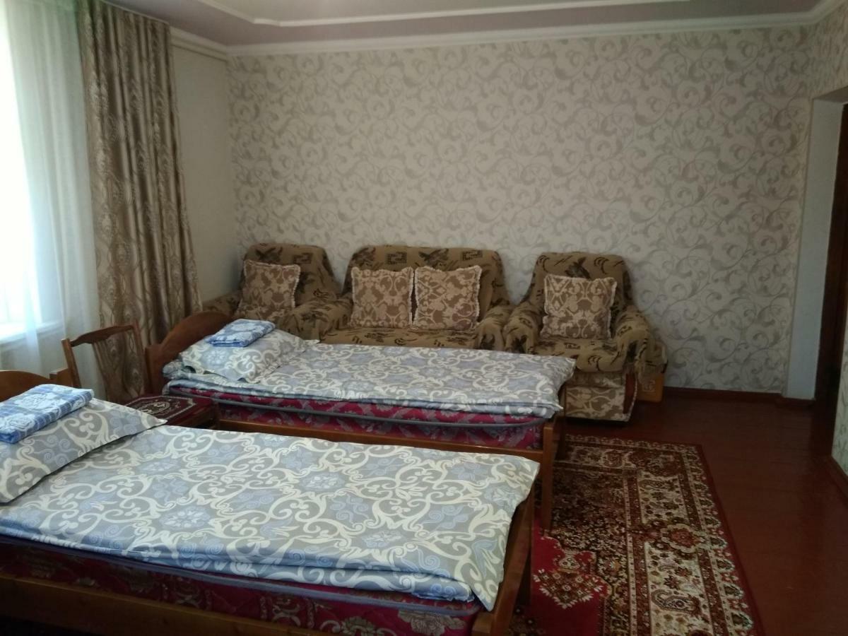 Bokonbayevo Meerim Guest House מראה חיצוני תמונה